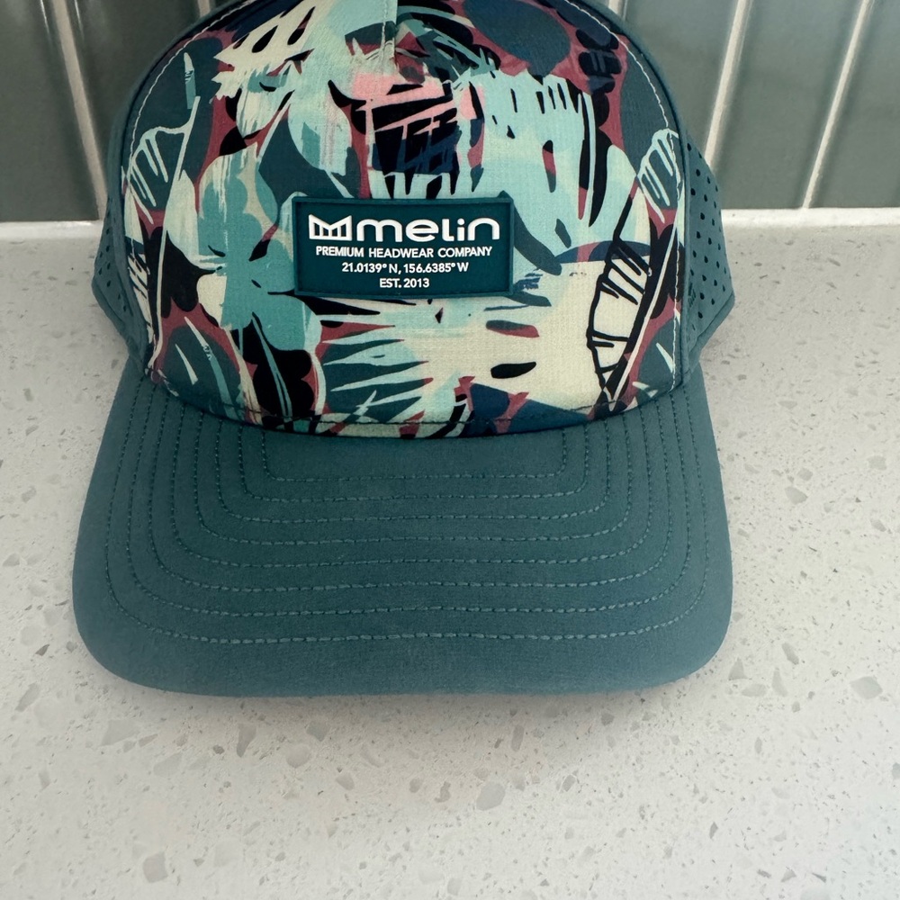Melin Men's Tropical Print Swim Cap - Teal and Pink